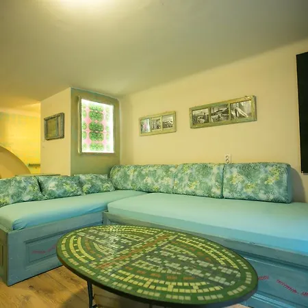 Apartment Boutique Design Studio