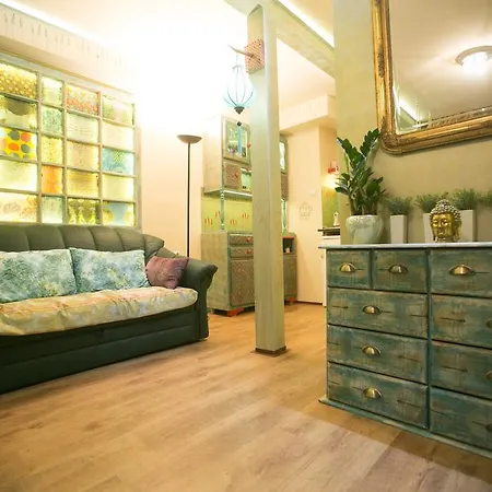 Boutique Design Studio Apartment