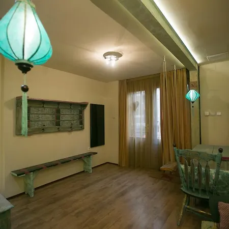 Boutique Design Studio Apartment *